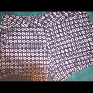 Gap short size 2